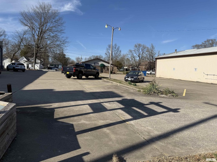 300 MAIN Street, Carbondale, Illinois 62901, 0 , 0 ,0,Commercial Sale,For Sale,MAIN,0,RMAQC4261611