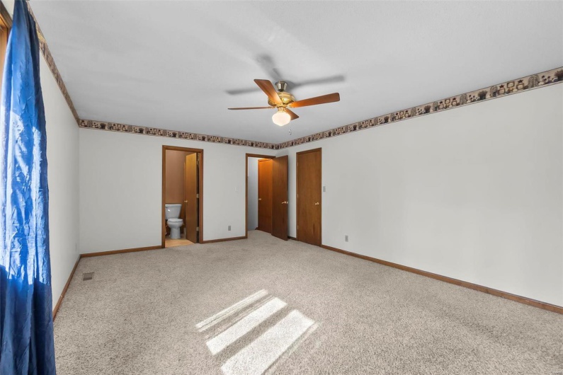 2013 Lee Drive, Cape Girardeau, Missouri 63701, 5 Bedrooms Bedrooms, 13 Rooms Rooms,3 BathroomsBathrooms,Residential,For Sale,Lee,MAR25008261