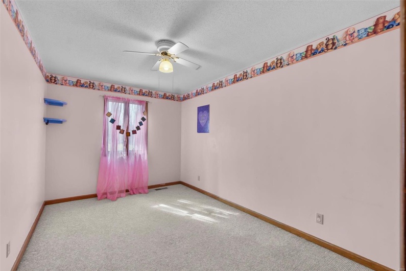 2013 Lee Drive, Cape Girardeau, Missouri 63701, 5 Bedrooms Bedrooms, 13 Rooms Rooms,3 BathroomsBathrooms,Residential,For Sale,Lee,MAR25008261