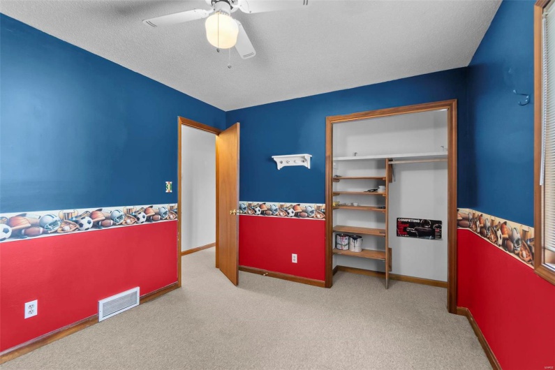 2013 Lee Drive, Cape Girardeau, Missouri 63701, 5 Bedrooms Bedrooms, 13 Rooms Rooms,3 BathroomsBathrooms,Residential,For Sale,Lee,MAR25008261