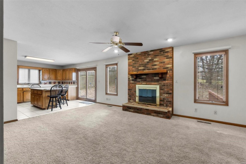 2013 Lee Drive, Cape Girardeau, Missouri 63701, 5 Bedrooms Bedrooms, 13 Rooms Rooms,3 BathroomsBathrooms,Residential,For Sale,Lee,MAR25008261
