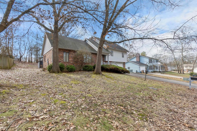 2013 Lee Drive, Cape Girardeau, Missouri 63701, 5 Bedrooms Bedrooms, 13 Rooms Rooms,3 BathroomsBathrooms,Residential,For Sale,Lee,MAR25008261
