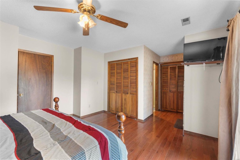 3914 Carolewood, Cape Girardeau, Missouri 63701, 4 Bedrooms Bedrooms, 8 Rooms Rooms,3 BathroomsBathrooms,Residential,For Sale,Carolewood,MAR25015412