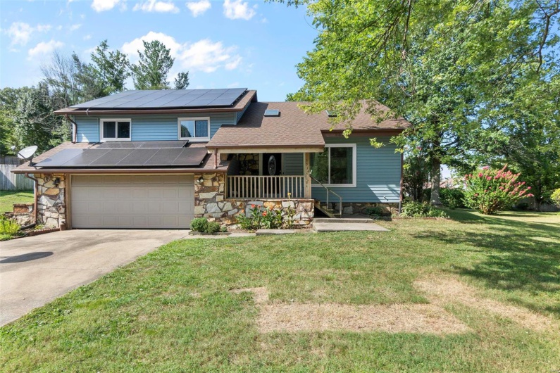 3914 Carolewood, Cape Girardeau, Missouri 63701, 4 Bedrooms Bedrooms, 8 Rooms Rooms,3 BathroomsBathrooms,Residential,For Sale,Carolewood,MAR25015412