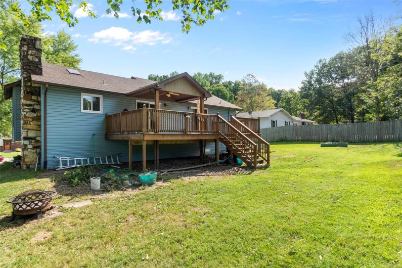 3914 Carolewood, Cape Girardeau, Missouri 63701, 4 Bedrooms Bedrooms, 8 Rooms Rooms,3 BathroomsBathrooms,Residential,For Sale,Carolewood,MAR25015412