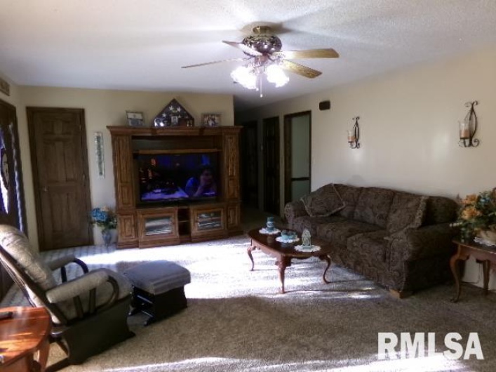2225 Route 34 Route, Rosiclare, Illinois 62982, 4 Bedrooms Bedrooms, 0 ,2 BathroomsBathrooms,Residential,For Sale,Route 34,0,RMAEB457251