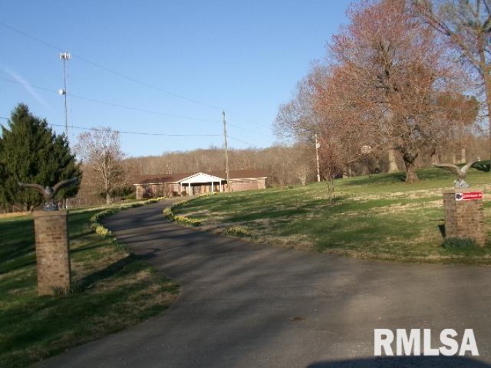 2225 Route 34 Route, Rosiclare, Illinois 62982, 4 Bedrooms Bedrooms, 0 ,2 BathroomsBathrooms,Residential,For Sale,Route 34,0,RMAEB457251