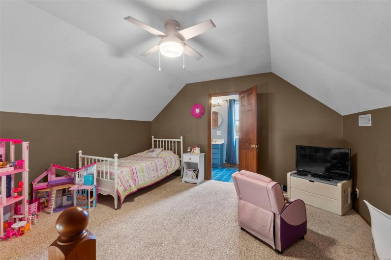 7238 State Highway D, Jackson, Missouri 63755, 3 Bedrooms Bedrooms, 12 Rooms Rooms,3 BathroomsBathrooms,Residential,For Sale,State Highway D,MAR25017353