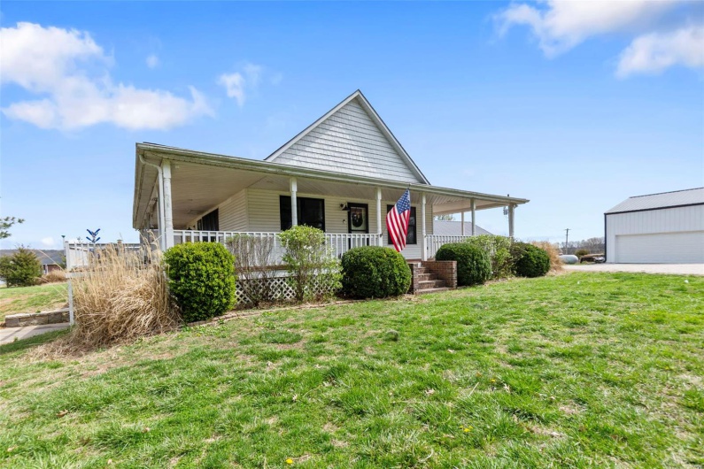 7238 State Highway D, Jackson, Missouri 63755, 3 Bedrooms Bedrooms, 12 Rooms Rooms,3 BathroomsBathrooms,Residential,For Sale,State Highway D,MAR25017353