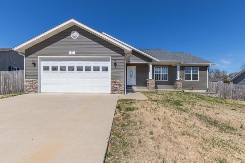 151 Alisha Ave, Poplar Bluff, Missouri 63901, 3 Bedrooms Bedrooms, 9 Rooms Rooms,2 BathroomsBathrooms,Residential,For Sale,Alisha Ave,MAR25017201
