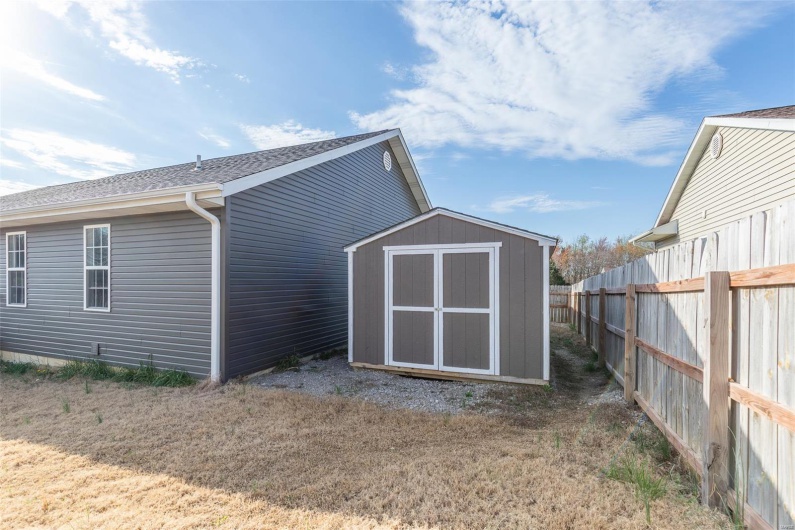 151 Alisha Ave, Poplar Bluff, Missouri 63901, 3 Bedrooms Bedrooms, 9 Rooms Rooms,2 BathroomsBathrooms,Residential,For Sale,Alisha Ave,MAR25017201