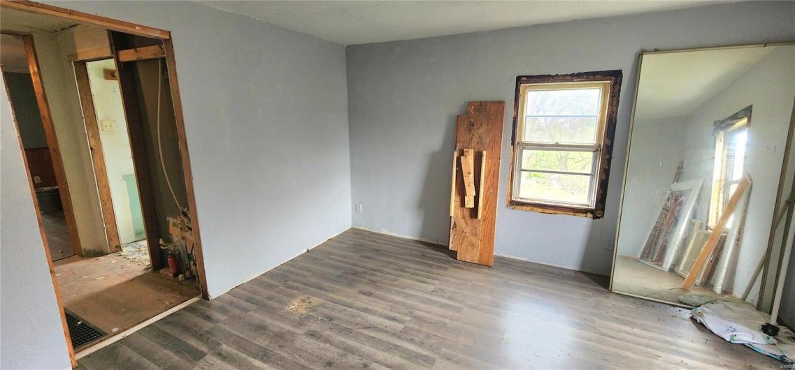 2830 State Street, Chester, Illinois 62233, 2 Bedrooms Bedrooms, 6 Rooms Rooms,1 BathroomBathrooms,Residential,For Sale,State,MAR25018157