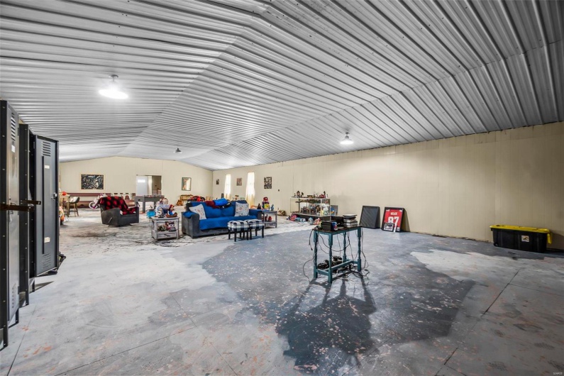 1034 Old Cape Road, Jackson, Missouri 63755, 10 Rooms Rooms,2 BathroomsBathrooms,Residential,For Sale,Old Cape Road,MAR24003502