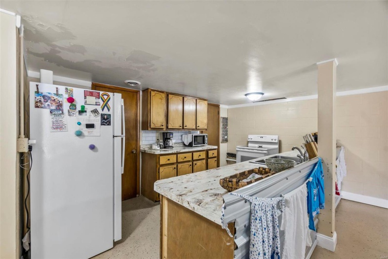 1034 Old Cape Road, Jackson, Missouri 63755, 10 Rooms Rooms,2 BathroomsBathrooms,Residential,For Sale,Old Cape Road,MAR24003502