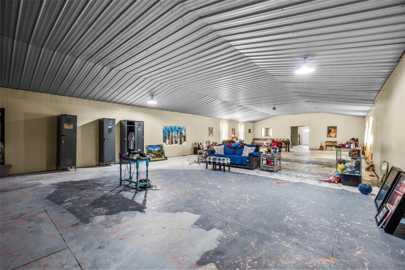 1034 Old Cape Road, Jackson, Missouri 63755, 10 Rooms Rooms,2 BathroomsBathrooms,Residential,For Sale,Old Cape Road,MAR24003502