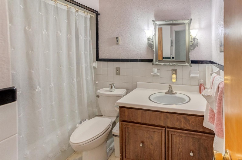 11418 Holloway Rd, Sparta, Illinois 62286, 3 Bedrooms Bedrooms, 8 Rooms Rooms,2 BathroomsBathrooms,Residential,For Sale,Holloway Rd,MAR25018274