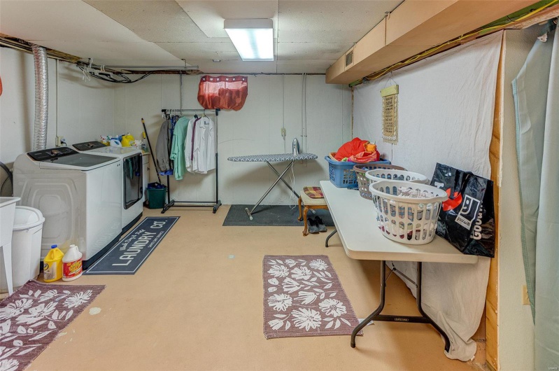 11418 Holloway Rd, Sparta, Illinois 62286, 3 Bedrooms Bedrooms, 8 Rooms Rooms,2 BathroomsBathrooms,Residential,For Sale,Holloway Rd,MAR25018274