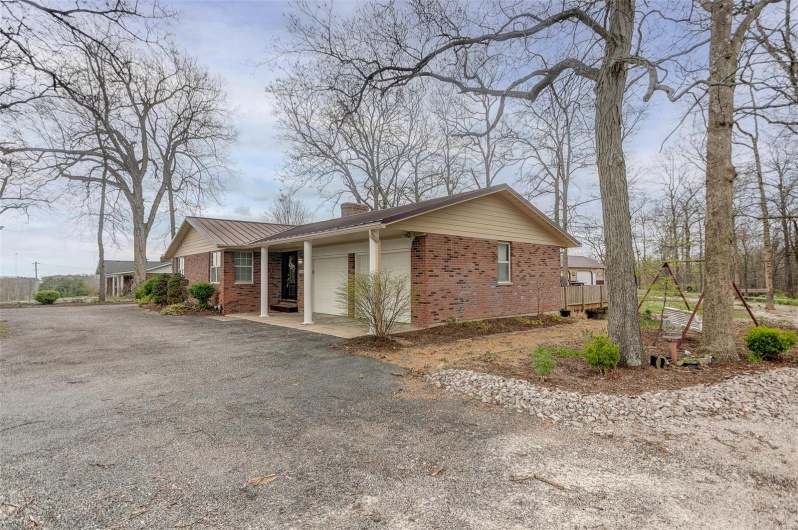 11418 Holloway Rd, Sparta, Illinois 62286, 3 Bedrooms Bedrooms, 8 Rooms Rooms,2 BathroomsBathrooms,Residential,For Sale,Holloway Rd,MAR25018274