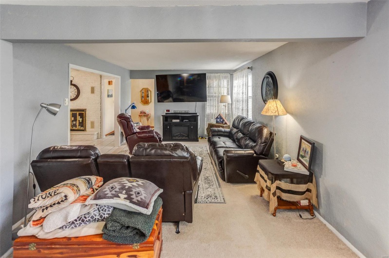11418 Holloway Rd, Sparta, Illinois 62286, 3 Bedrooms Bedrooms, 8 Rooms Rooms,2 BathroomsBathrooms,Residential,For Sale,Holloway Rd,MAR25018274