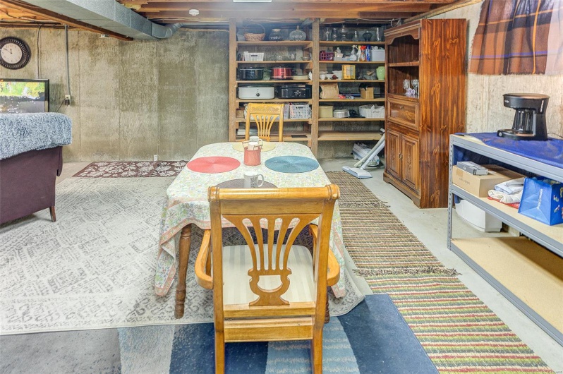 11418 Holloway Rd, Sparta, Illinois 62286, 3 Bedrooms Bedrooms, 8 Rooms Rooms,2 BathroomsBathrooms,Residential,For Sale,Holloway Rd,MAR25018274