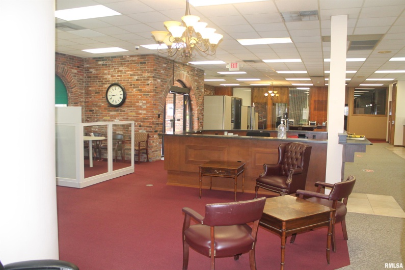 216 MAIN Street, Carbondale, Illinois 62901, 0 , 0 ,0,Commercial Lease,For Sale,MAIN,0,RMAEB457278