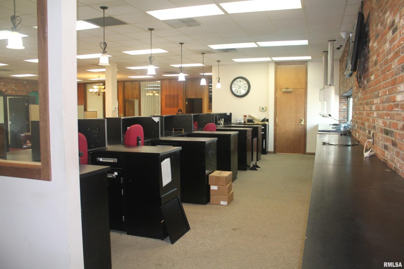 216 MAIN Street, Carbondale, Illinois 62901, 0 , 0 ,0,Commercial Lease,For Sale,MAIN,0,RMAEB457278