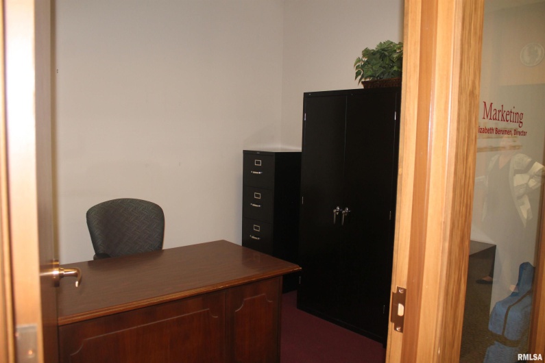 216 MAIN Street, Carbondale, Illinois 62901, 0 , 0 ,0,Commercial Lease,For Sale,MAIN,0,RMAEB457278