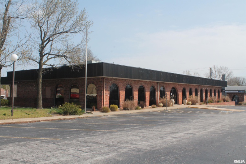 216 MAIN Street, Carbondale, Illinois 62901, 0 , 0 ,0,Commercial Lease,For Sale,MAIN,0,RMAEB457278