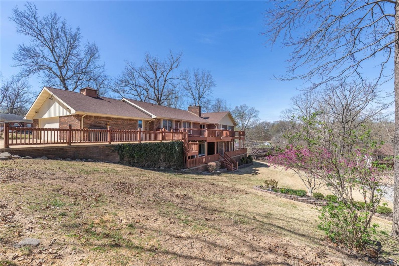 2035 King Road, Poplar Bluff, Missouri 63901, 6 Bedrooms Bedrooms, 19 Rooms Rooms,4 BathroomsBathrooms,Residential,For Sale,King,MAR25018111