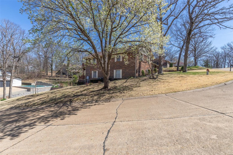 2035 King Road, Poplar Bluff, Missouri 63901, 6 Bedrooms Bedrooms, 19 Rooms Rooms,4 BathroomsBathrooms,Residential,For Sale,King,MAR25018111