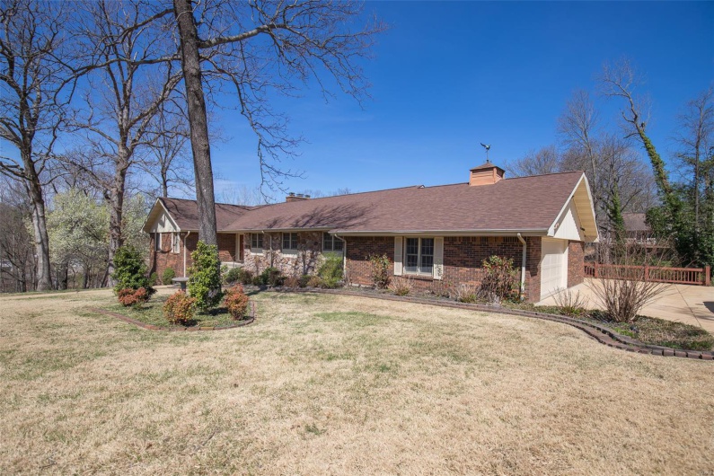 2035 King Road, Poplar Bluff, Missouri 63901, 6 Bedrooms Bedrooms, 19 Rooms Rooms,4 BathroomsBathrooms,Residential,For Sale,King,MAR25018111