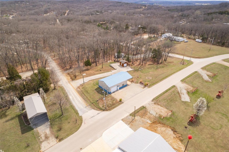 6400 Hoot Owl Lane, French Village, Missouri 63036, 1 Bedroom Bedrooms, 4 Rooms Rooms,1 BathroomBathrooms,Residential,For Sale,Hoot Owl,MAR25017161