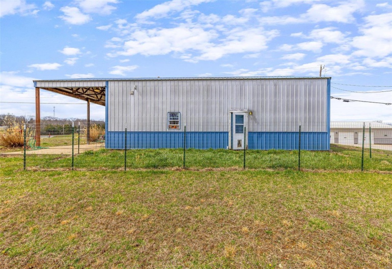 6400 Hoot Owl Lane, French Village, Missouri 63036, 1 Bedroom Bedrooms, 4 Rooms Rooms,1 BathroomBathrooms,Residential,For Sale,Hoot Owl,MAR25017161