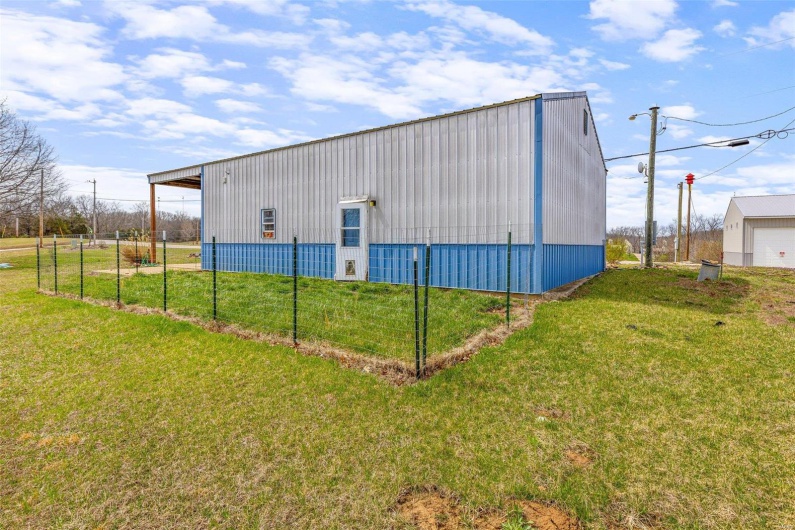6400 Hoot Owl Lane, French Village, Missouri 63036, 1 Bedroom Bedrooms, 4 Rooms Rooms,1 BathroomBathrooms,Residential,For Sale,Hoot Owl,MAR25017161