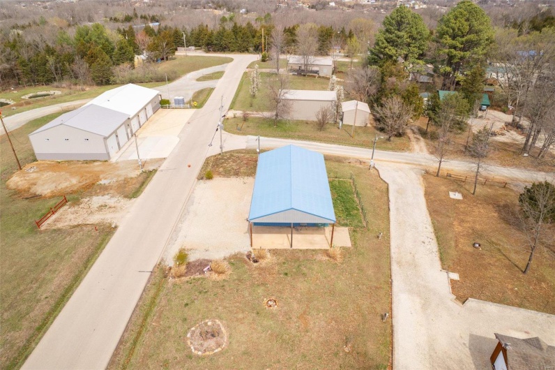 6400 Hoot Owl Lane, French Village, Missouri 63036, 1 Bedroom Bedrooms, 4 Rooms Rooms,1 BathroomBathrooms,Residential,For Sale,Hoot Owl,MAR25017161