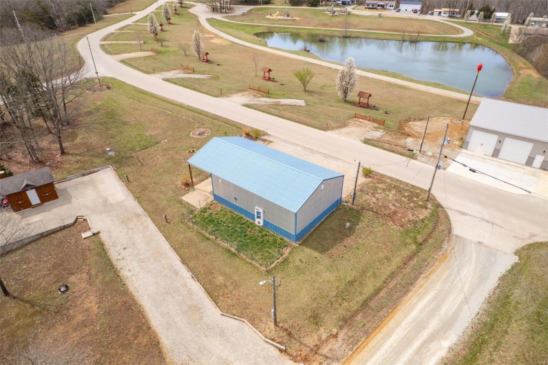 6400 Hoot Owl Lane, French Village, Missouri 63036, 1 Bedroom Bedrooms, 4 Rooms Rooms,1 BathroomBathrooms,Residential,For Sale,Hoot Owl,MAR25017161