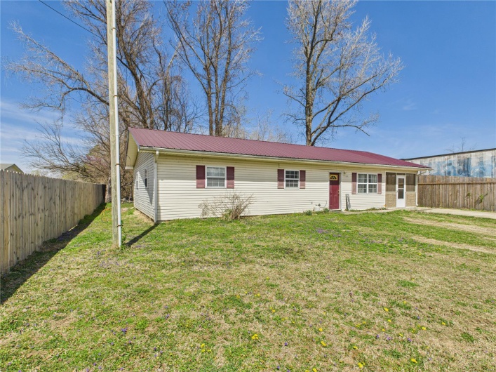 124 County Road 306, Poplar Bluff, Missouri 63901, 3 Bedrooms Bedrooms, 8 Rooms Rooms,1 BathroomBathrooms,Residential,For Sale,County Road 306,MAR25019041