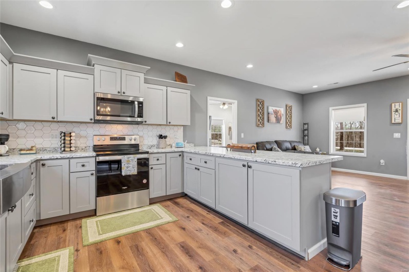 39 State Highway 172, Williamsville, Missouri 63967, 3 Bedrooms Bedrooms, 7 Rooms Rooms,2 BathroomsBathrooms,Residential,For Sale,State Highway 172,MAR25019008