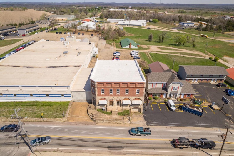 702 Benham Street, Bonne Terre, Missouri 63628, ,Commercial Sale,For Sale,Benham,MAR25017104
