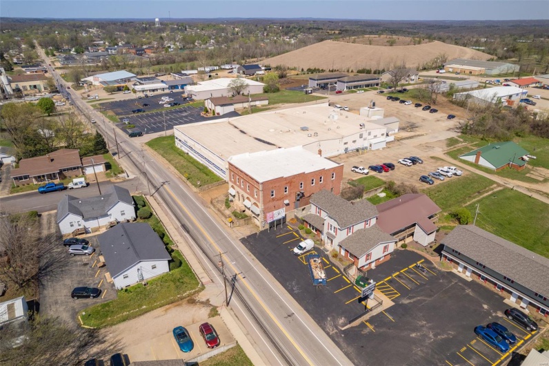 702 Benham Street, Bonne Terre, Missouri 63628, ,Commercial Sale,For Sale,Benham,MAR25017104