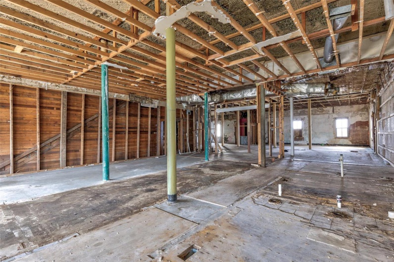 702 Benham Street, Bonne Terre, Missouri 63628, ,Commercial Sale,For Sale,Benham,MAR25017104