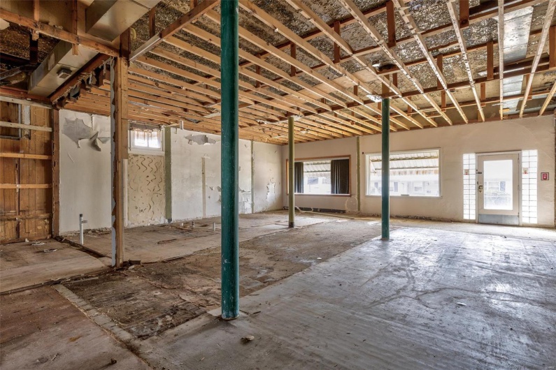 702 Benham Street, Bonne Terre, Missouri 63628, ,Commercial Sale,For Sale,Benham,MAR25017104