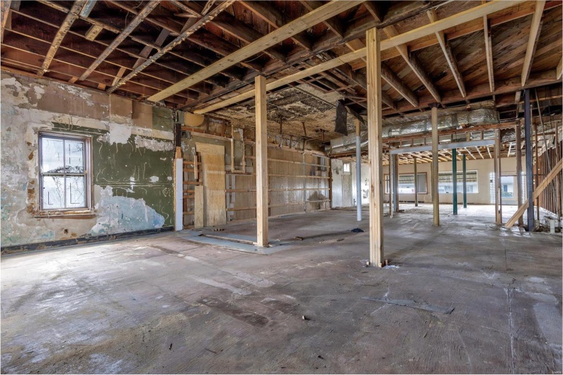 702 Benham Street, Bonne Terre, Missouri 63628, ,Commercial Sale,For Sale,Benham,MAR25017104