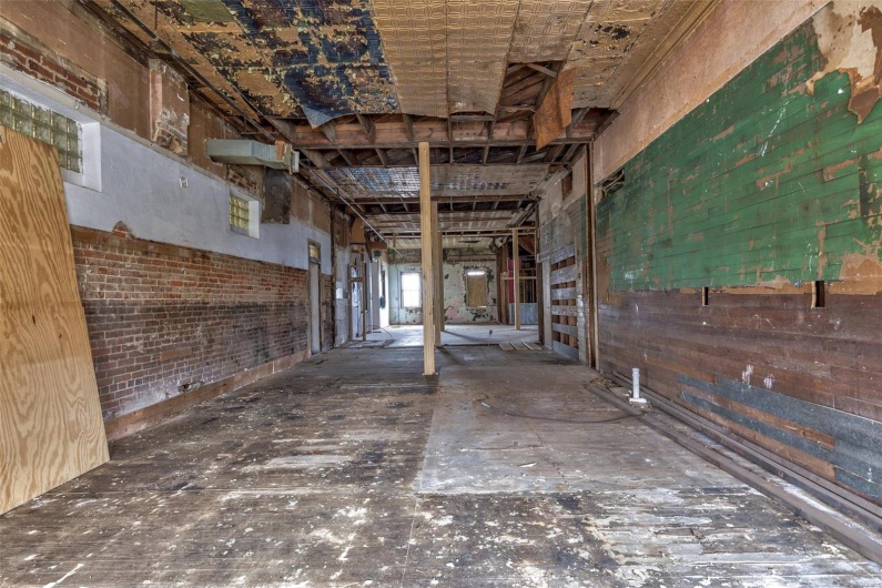 702 Benham Street, Bonne Terre, Missouri 63628, ,Commercial Sale,For Sale,Benham,MAR25017104