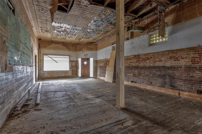 702 Benham Street, Bonne Terre, Missouri 63628, ,Commercial Sale,For Sale,Benham,MAR25017104
