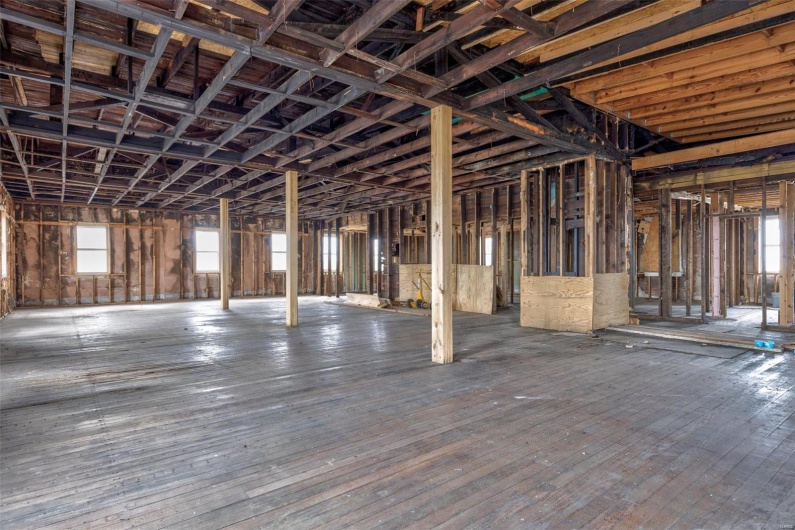 702 Benham Street, Bonne Terre, Missouri 63628, ,Commercial Sale,For Sale,Benham,MAR25017104