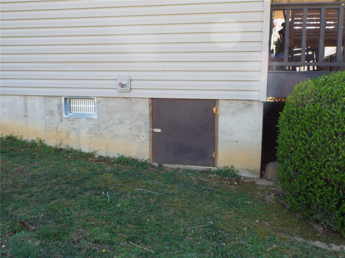255 Wayne 342 Road, Piedmont, Missouri 63957, 3 Bedrooms Bedrooms, 10 Rooms Rooms,2 BathroomsBathrooms,Farm,For Sale,Wayne 342,MAR25019044