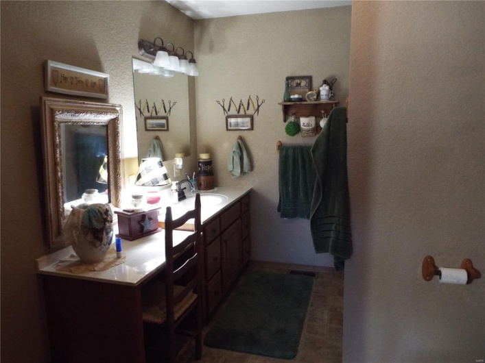 255 Wayne 342 Road, Piedmont, Missouri 63957, 3 Bedrooms Bedrooms, 10 Rooms Rooms,2 BathroomsBathrooms,Farm,For Sale,Wayne 342,MAR25019044