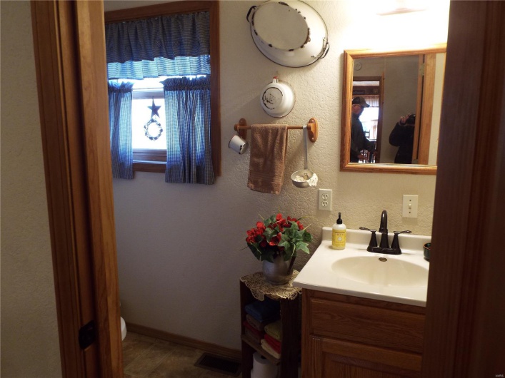 255 Wayne 342 Road, Piedmont, Missouri 63957, 3 Bedrooms Bedrooms, 10 Rooms Rooms,2 BathroomsBathrooms,Farm,For Sale,Wayne 342,MAR25019044