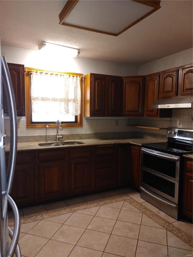 19775 Hwy E, Ironton, Missouri 63650, 3 Bedrooms Bedrooms, 12 Rooms Rooms,2 BathroomsBathrooms,Residential,For Sale,Hwy E,MAR24019128